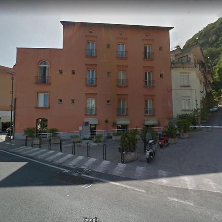 Sirentum Suite Sorrento Exterior photo