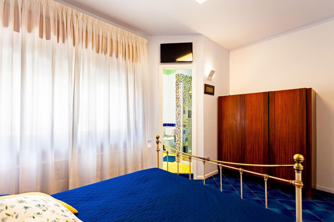 Sirentum Suite Sorrento Exterior photo