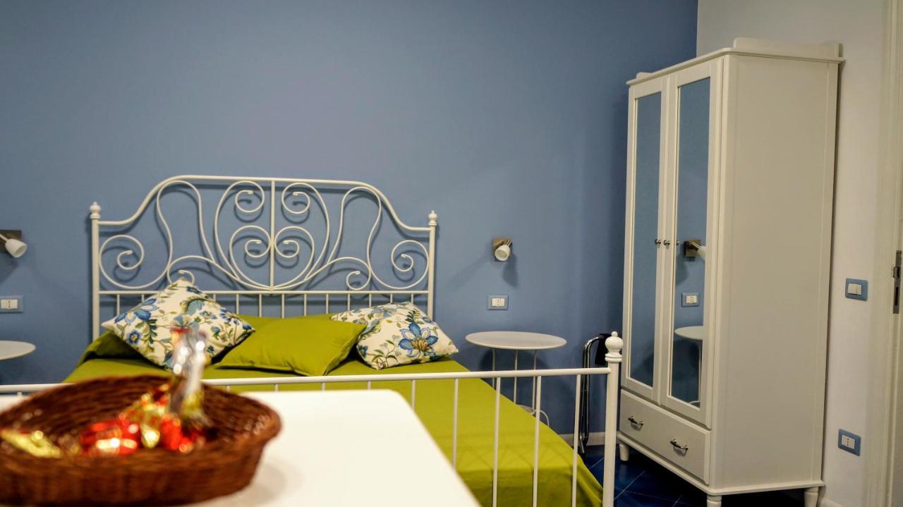 Sirentum Suite Sorrento Exterior photo