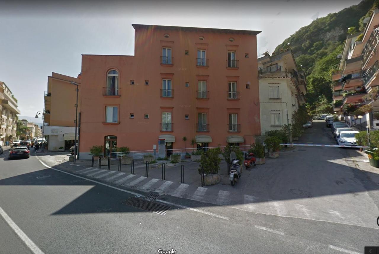 Sirentum Suite Sorrento Exterior photo